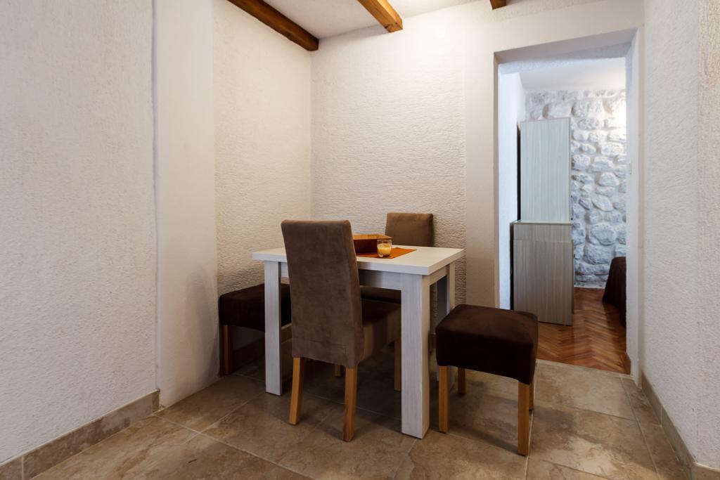 Hill Apartments Котор Екстер'єр фото