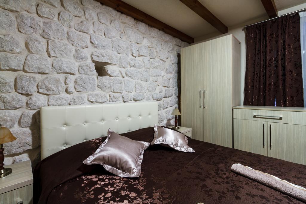 Hill Apartments Котор Екстер'єр фото