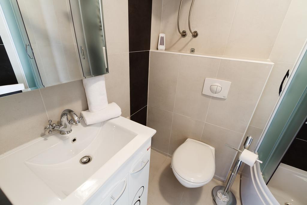 Hill Apartments Котор Екстер'єр фото